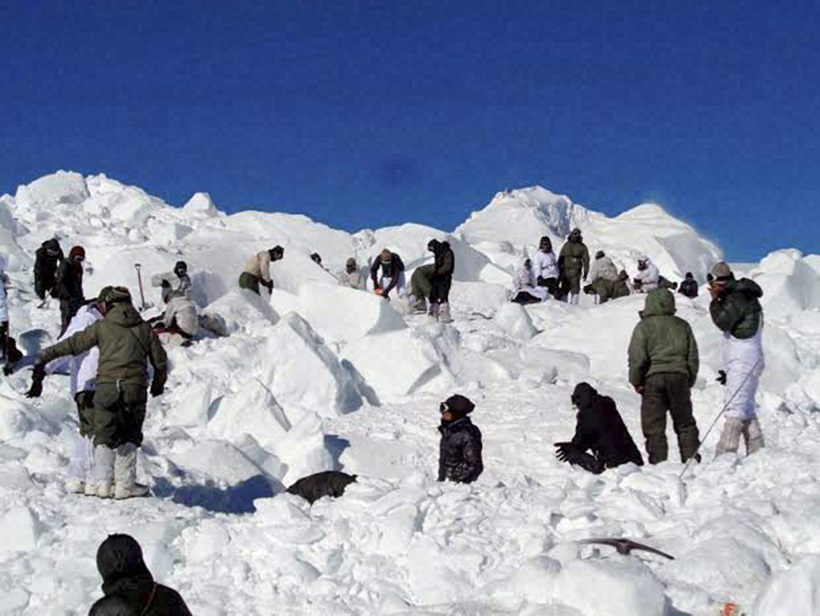 Operations for soldiers hit by avalanche