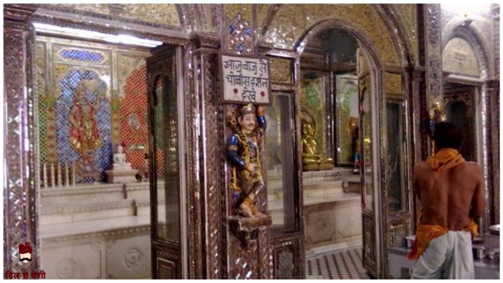 Kaanch Mandir - Best Places to Visit in Indore
